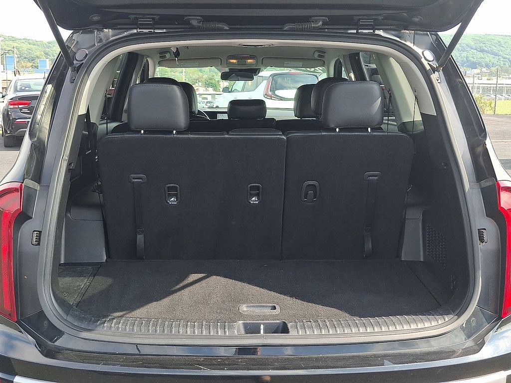 Used 2023 Kia Telluride LX AWD/4WD image 29