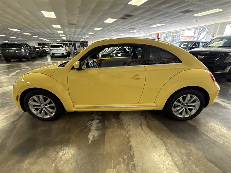 Used 2014 Volkswagen Beetle TDI FWD image 4