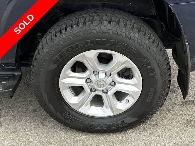 Used 2021 Toyota 4Runner SR5 Premium w/ Moonroof Package AWD/4WD image 5