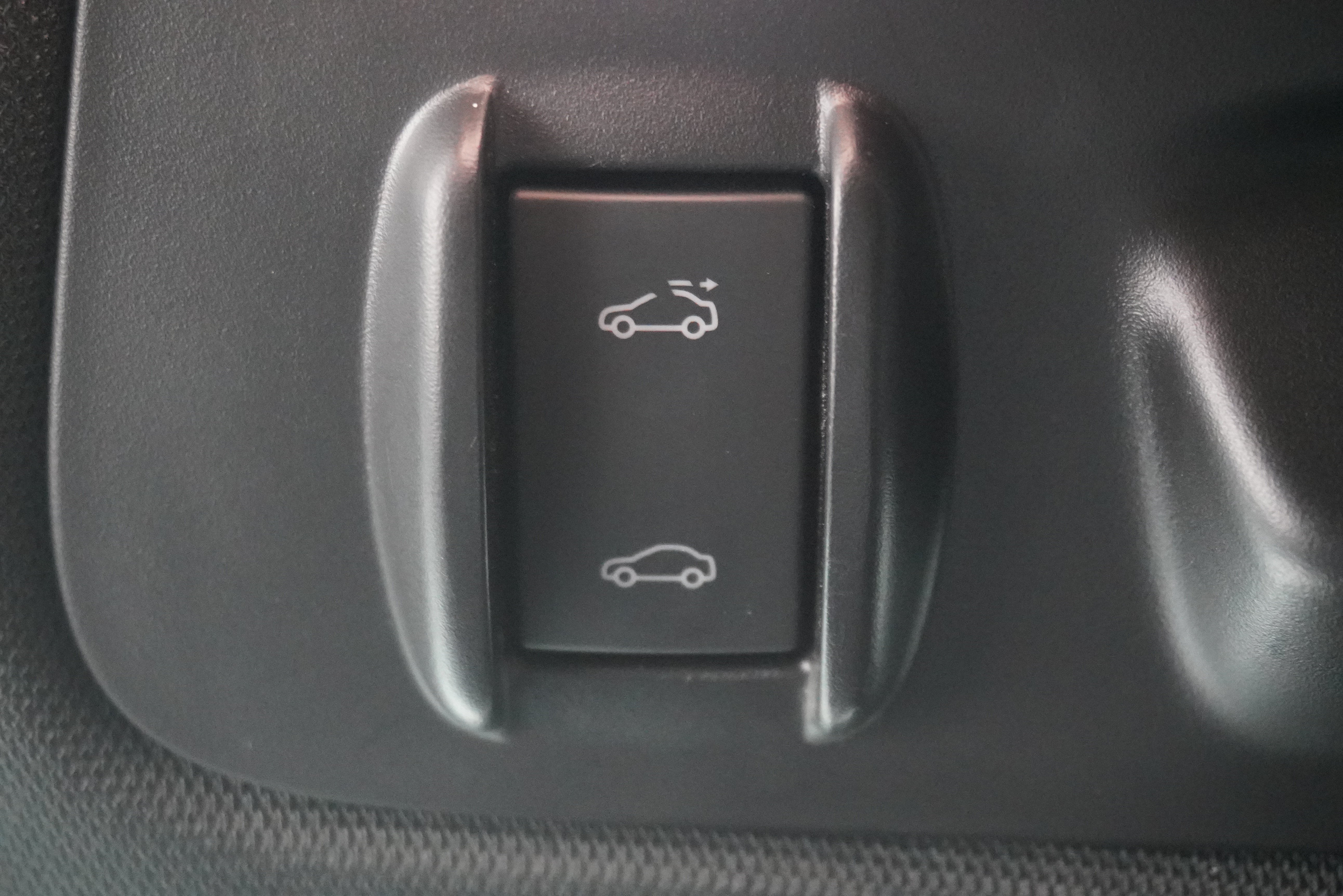 Used 2022 Chevrolet Camaro SS RWD image 28