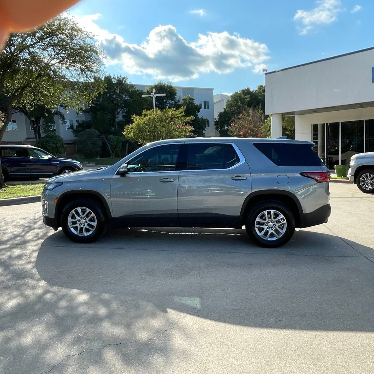 Certified 2023 Chevrolet Traverse LS w/ Safety Package FWD image 3
