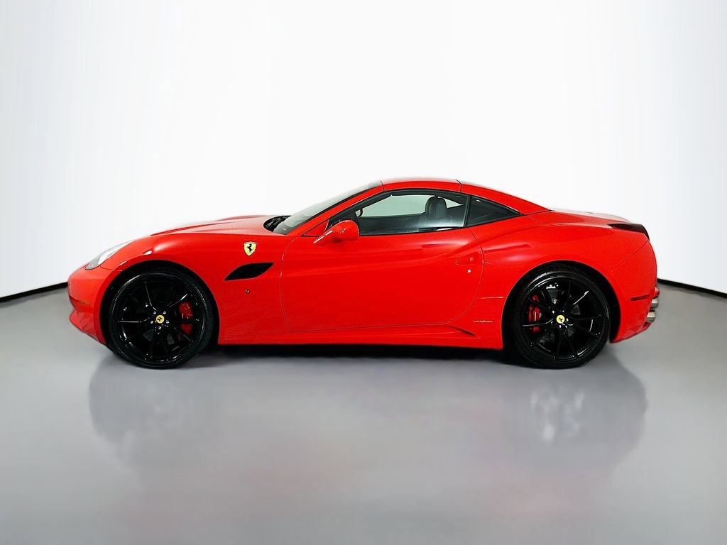 Used 2012 Ferrari California RWD video 2