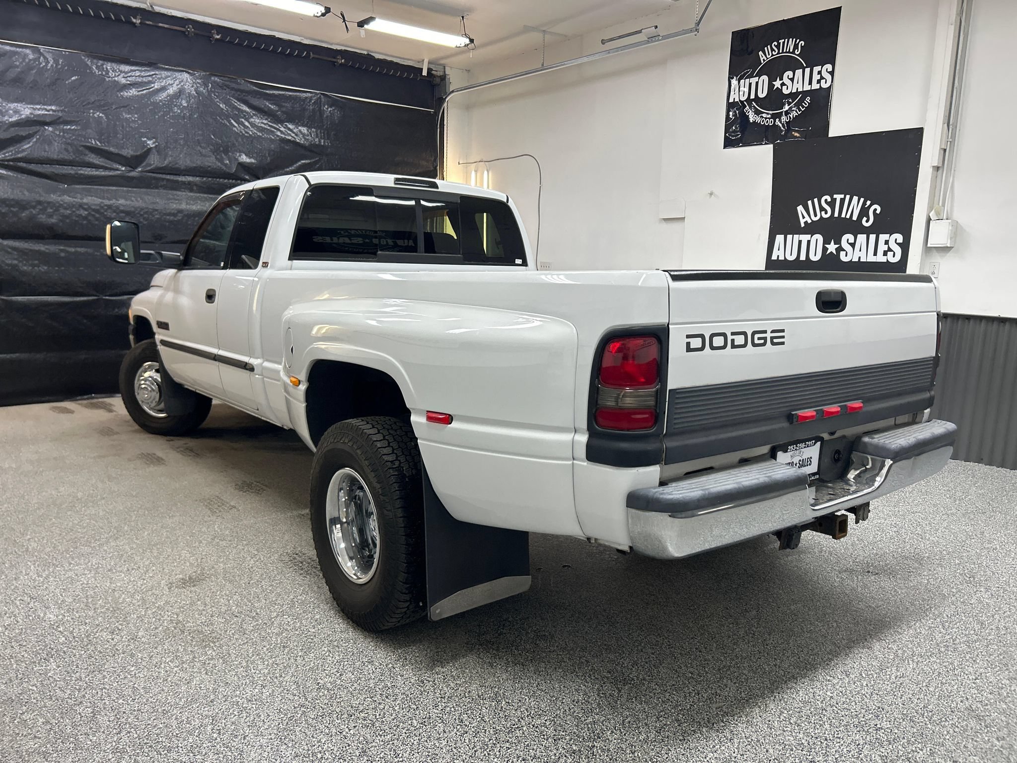 Used 2001 Dodge Ram 3500 Truck 2WD Quad Cab image 4