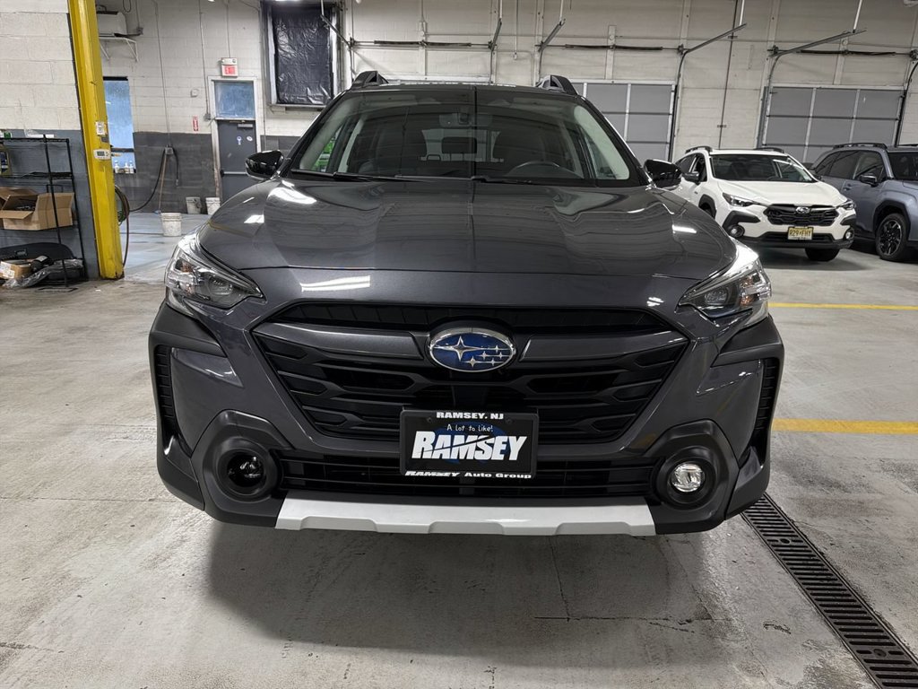 Certified 2024 Subaru Outback Limited AWD/4WD image 3