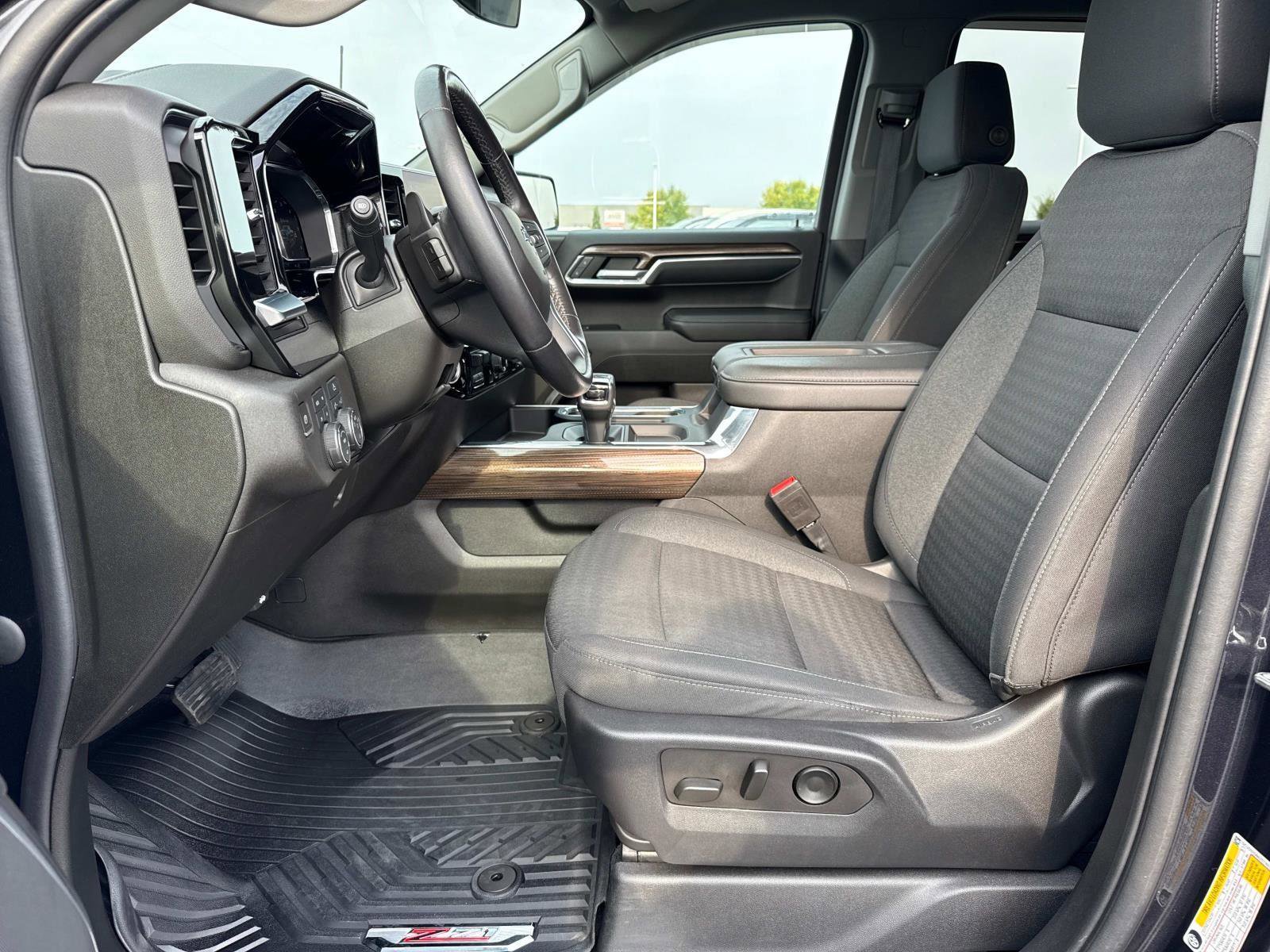 Used 2022 Chevrolet Silverado 1500 RST image 23