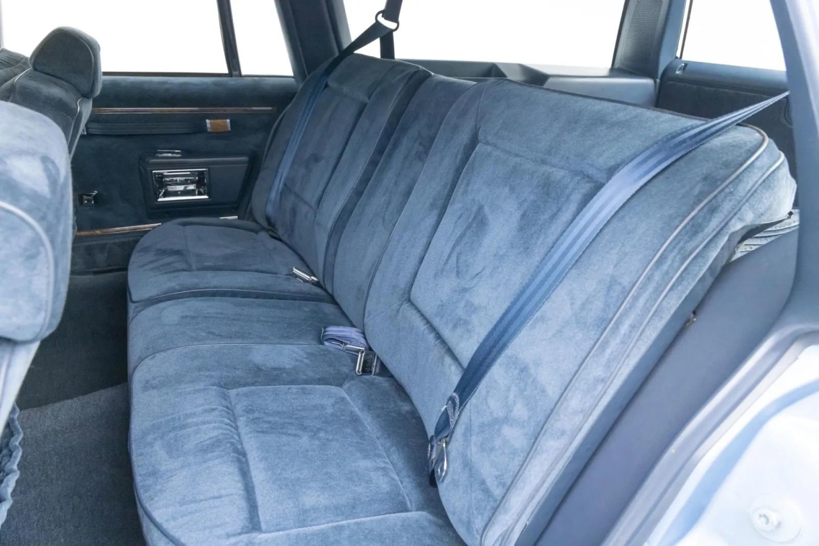 Used 1990 Buick Le Sabre Estate RWD image 30