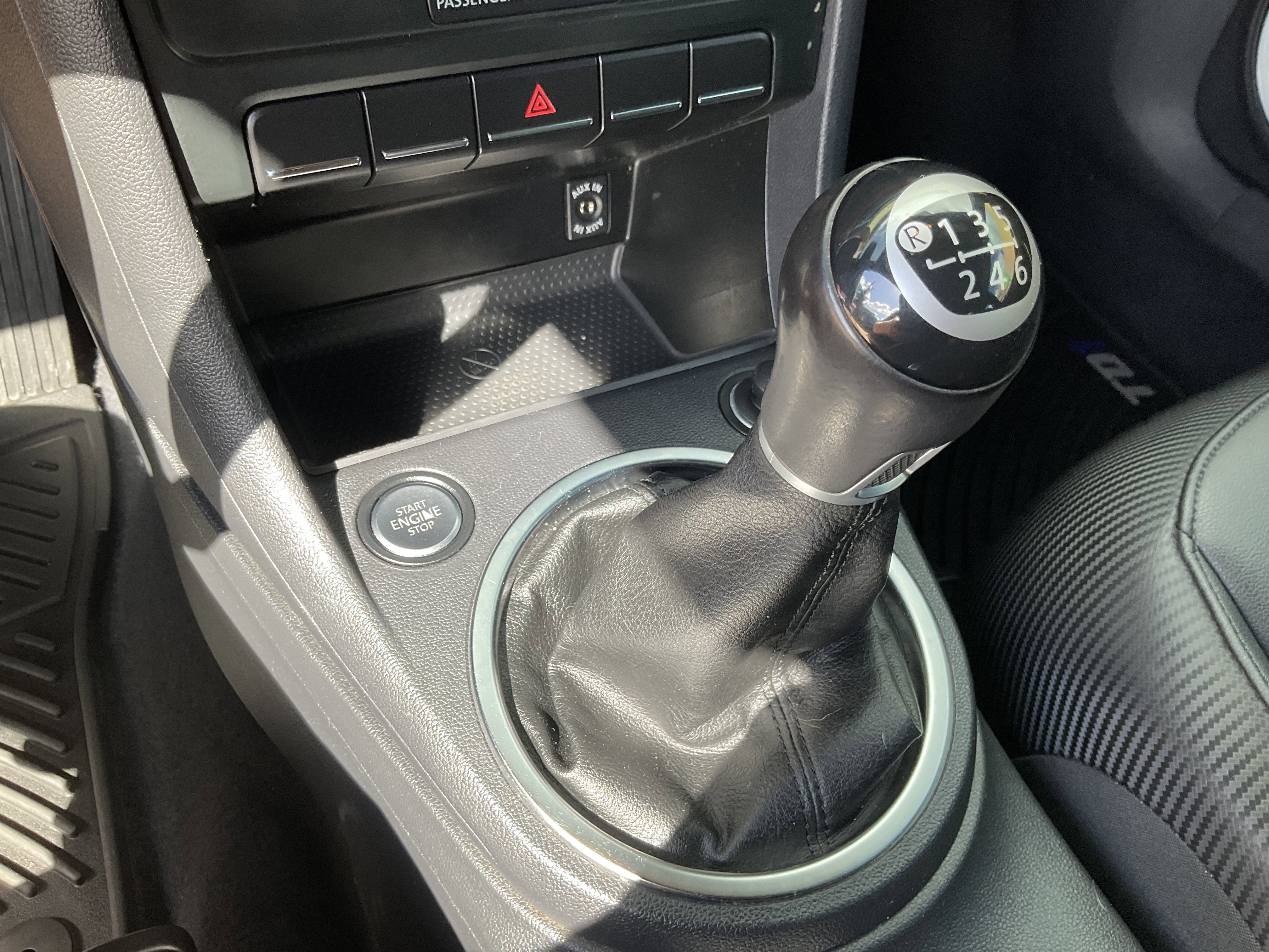 Used 2013 Volkswagen Beetle TDI image 16