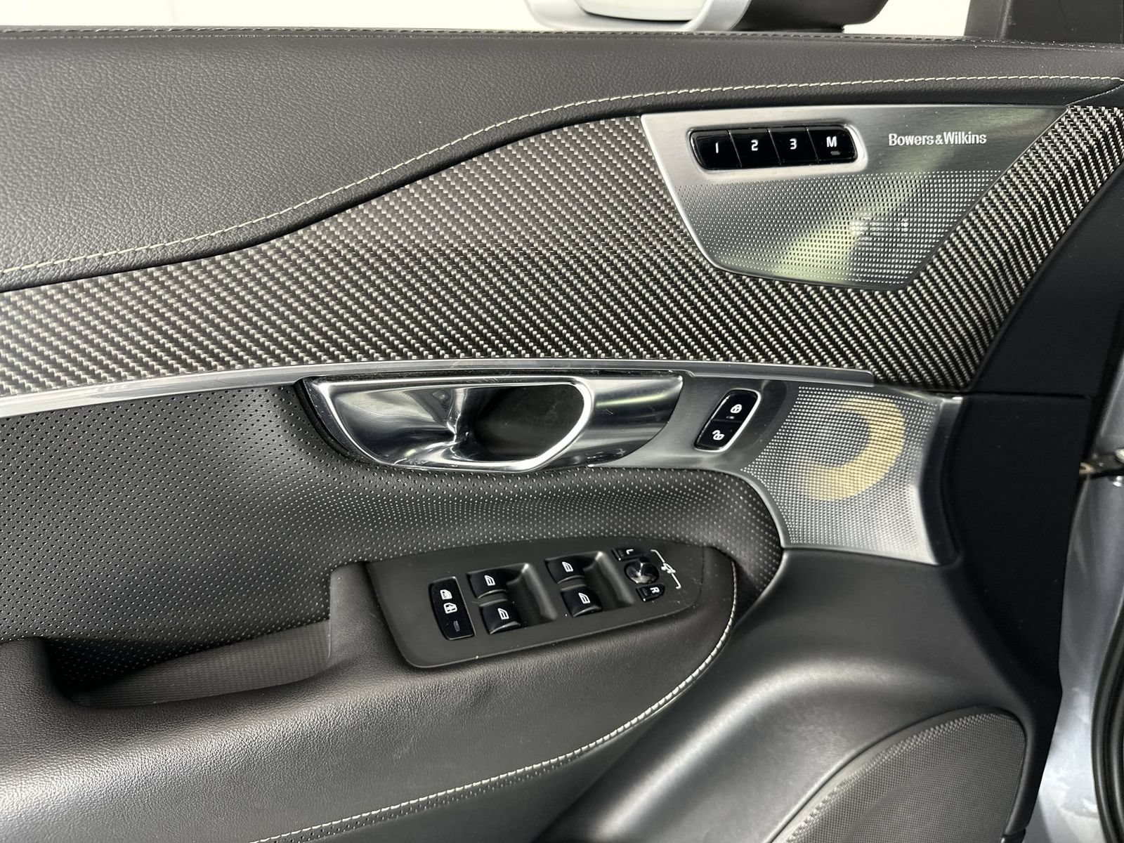 Used 2019 Volvo XC90 T6 R-Design w/ Advanced Package AWD/4WD image 13