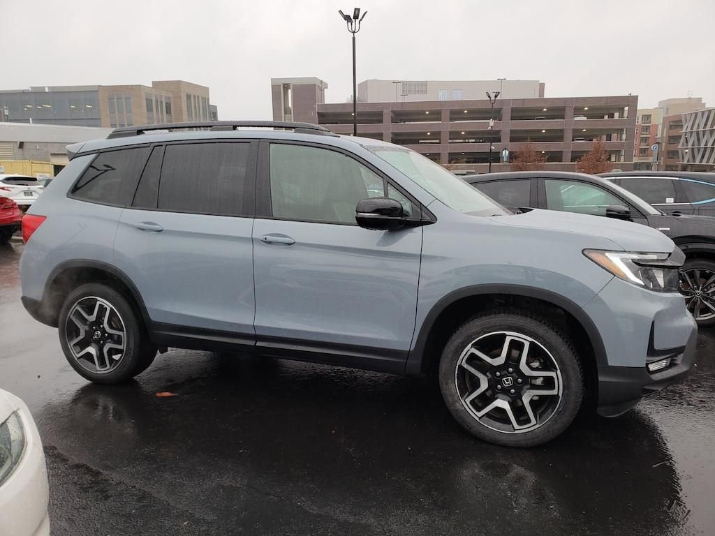 Used 2023 Honda Passport Elite image 11