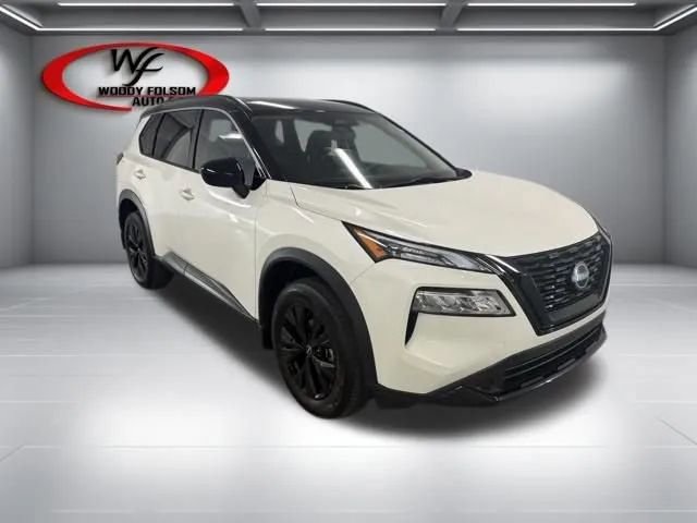 Used 2023 Nissan Rogue SV w/ SV Premium B Package AWD/4WD image 3