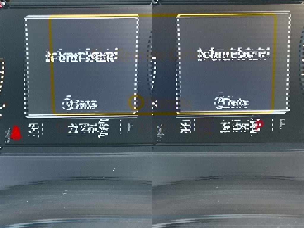 Used 2023 Cadillac XT4 Luxury w/ Cold Weather Package image 20