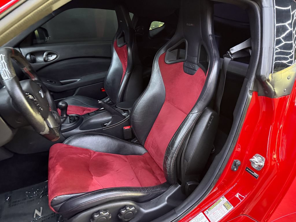 Used 2016 Nissan 370Z NISMO RWD image 14