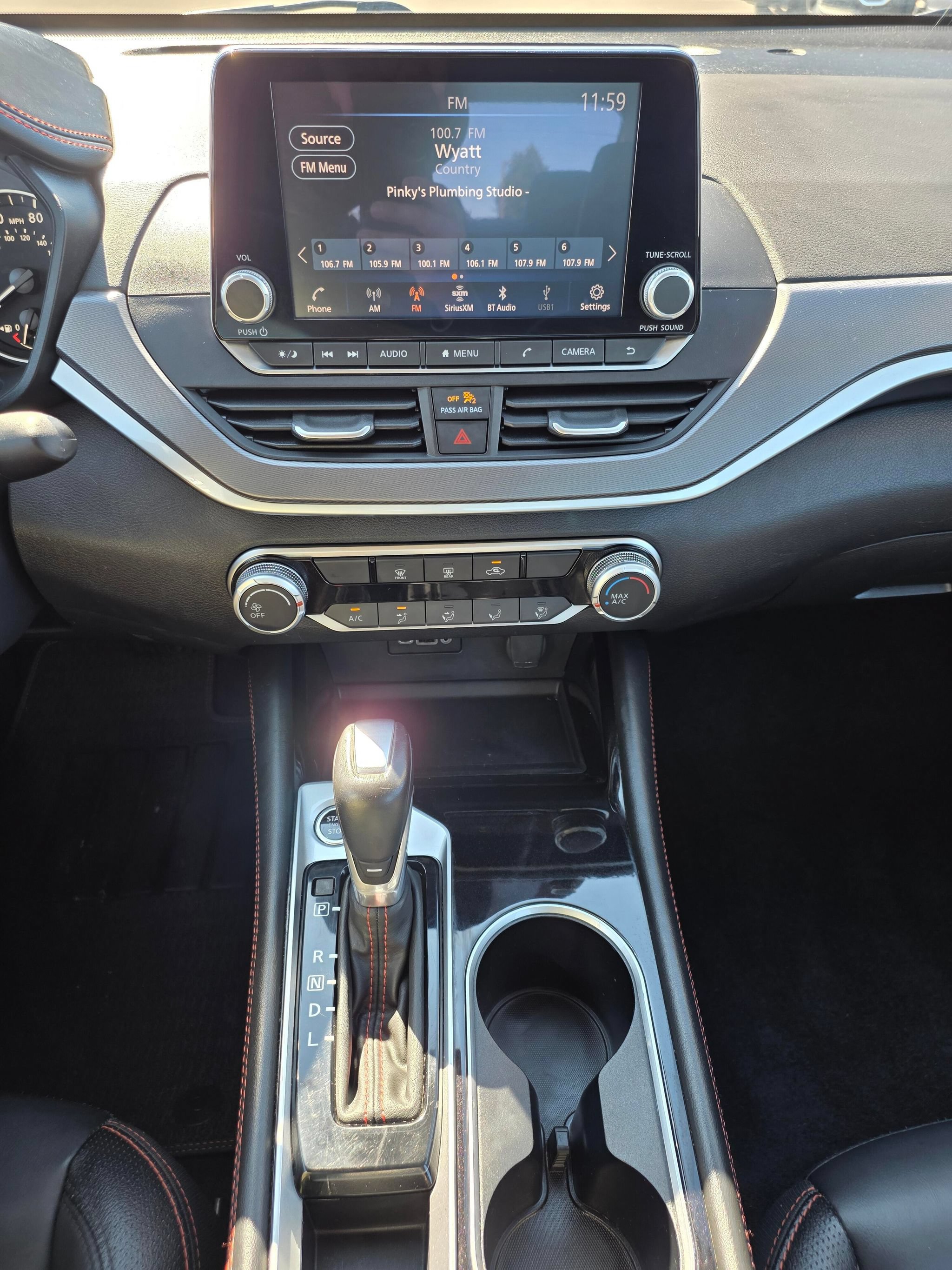 Used 2024 Nissan Altima 2.5 SR FWD image 17