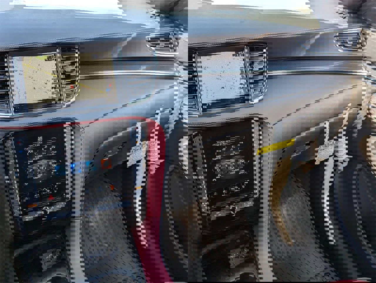 New 2025 INFINITI QX50 Sport image 18