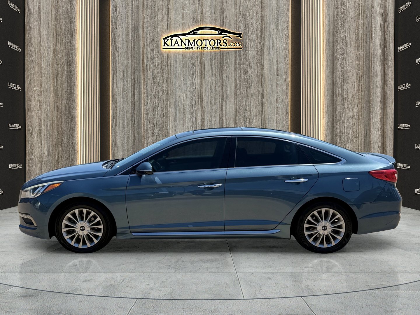 Used 2015 Hyundai Sonata Limited w/ Option Group 05 FWD image 4