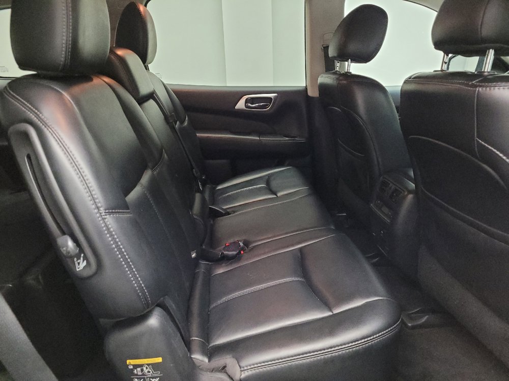 Used 2016 Nissan Pathfinder SL w/ SL Premium Package AWD/4WD image 19