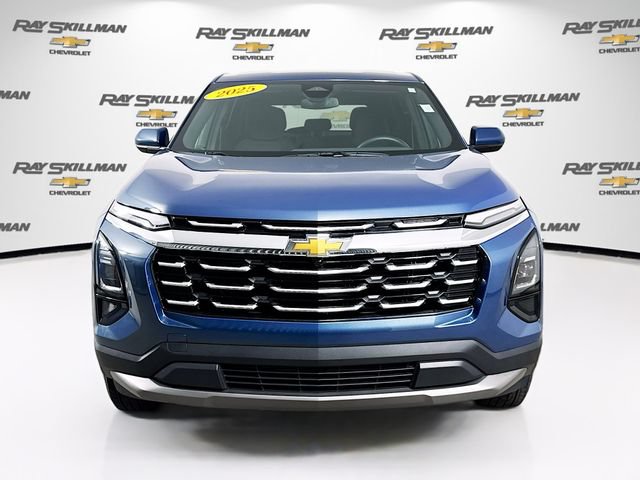 Used 2025 Chevrolet Equinox LT FWD image 2