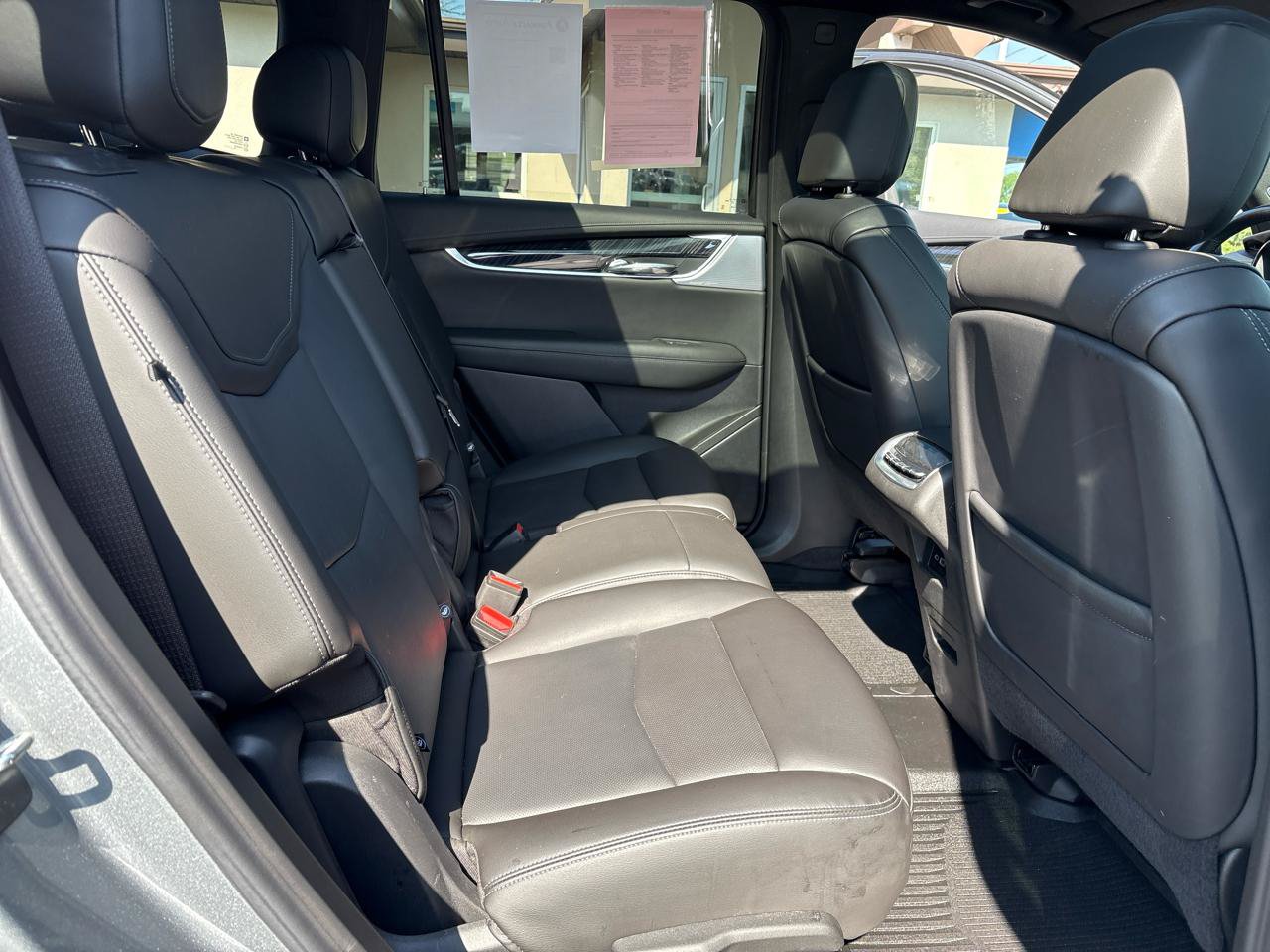 Used 2024 Cadillac XT6 Premium Luxury w/ LPO, Floor Liner Package AWD/4WD image 31