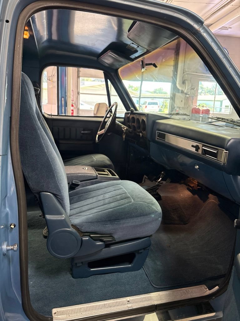 Used 1987 Chevrolet Blazer 4WD image 12