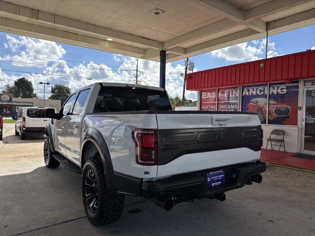 Used 2018 Ford F150 Raptor w/ Equipment Group 802A Luxury AWD/4WD image 6