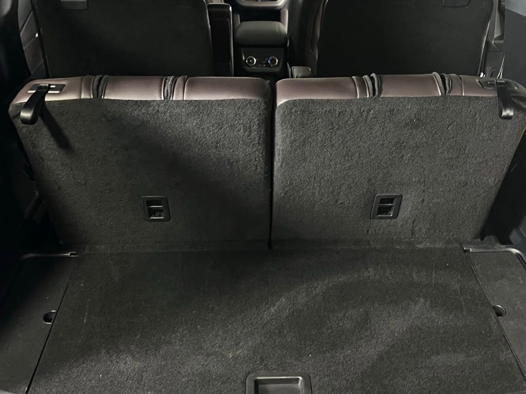 Used 2025 Ford Explorer Platinum w/ LUX Leather Package image 31