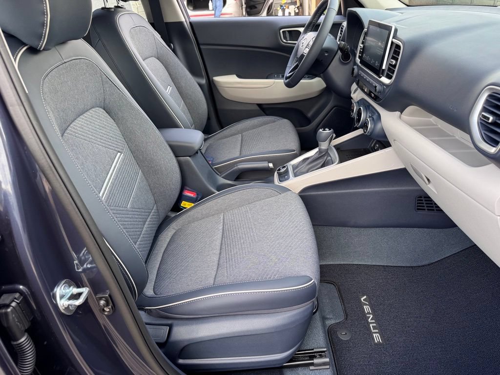 New 2026 Hyundai Venue SEL FWD image 16