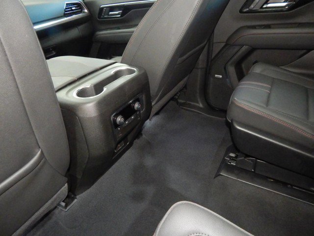 Used 2025 Chevrolet Suburban RST w/ Comfort Package image 37
