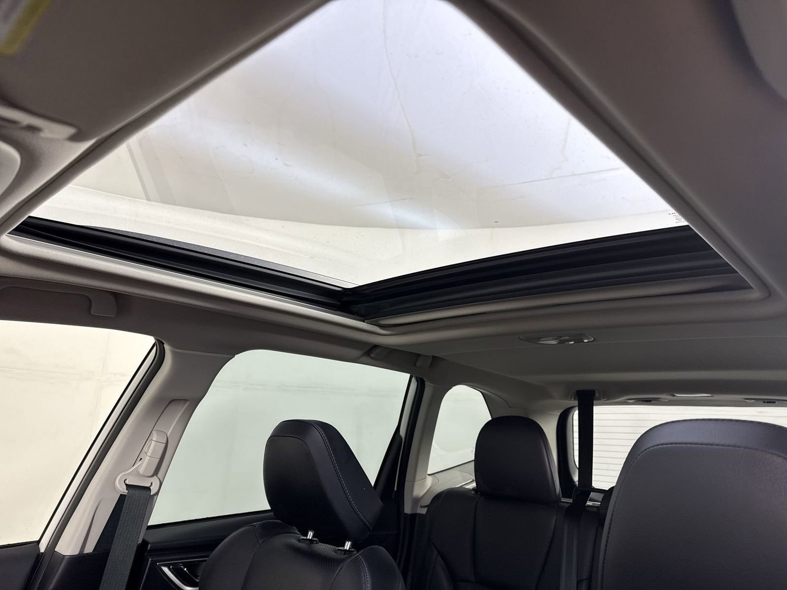 Used 2023 Subaru Forester Limited AWD/4WD image 18