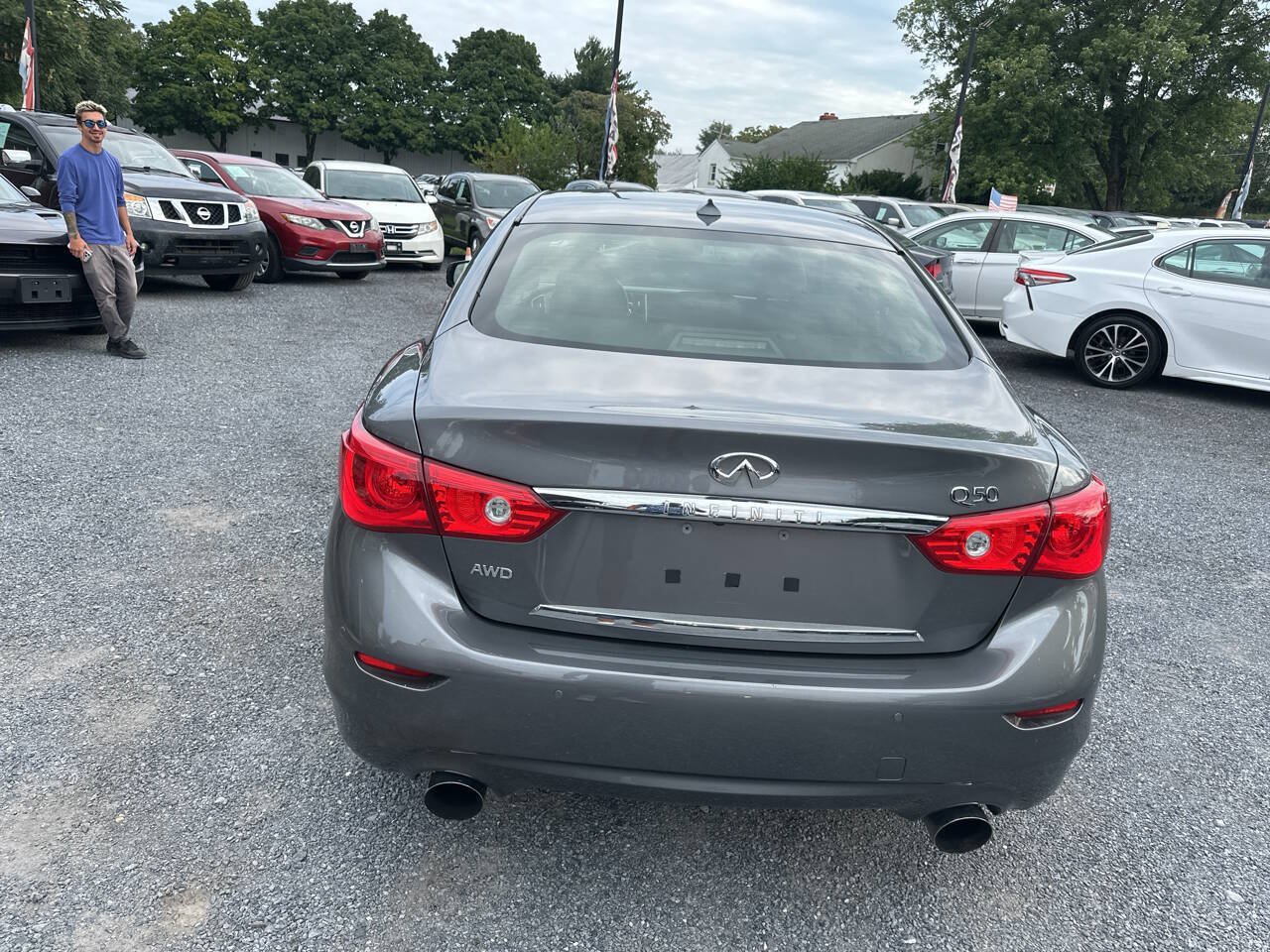 Used 2016 INFINITI Q50 3.0t Premium w/ Driver Assistance Package AWD/4WD image 4