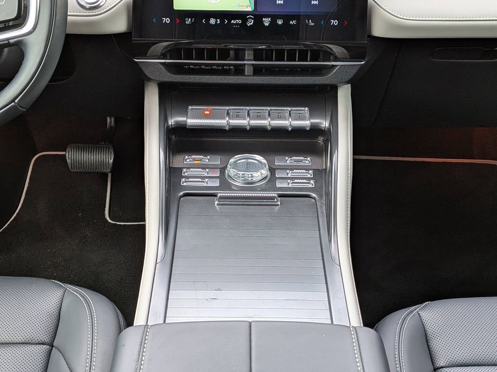Used 2025 Lincoln Nautilus Premier image 20