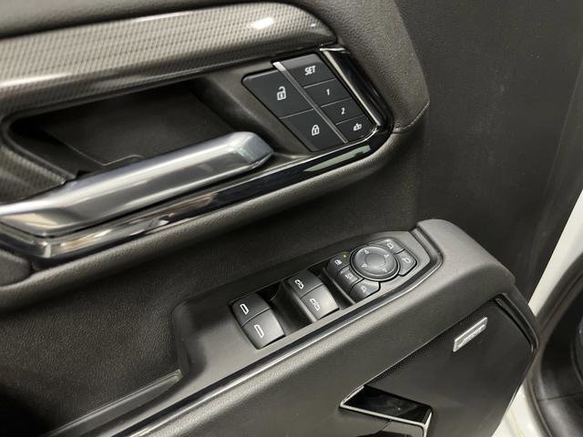 Used 2024 GMC Sierra 2500 AT4 w/ AT4 Preferred Package image 31