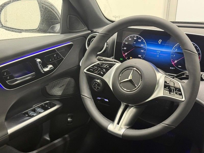 New 2026 Mercedes-Benz C 300 4MATIC Sedan image 8