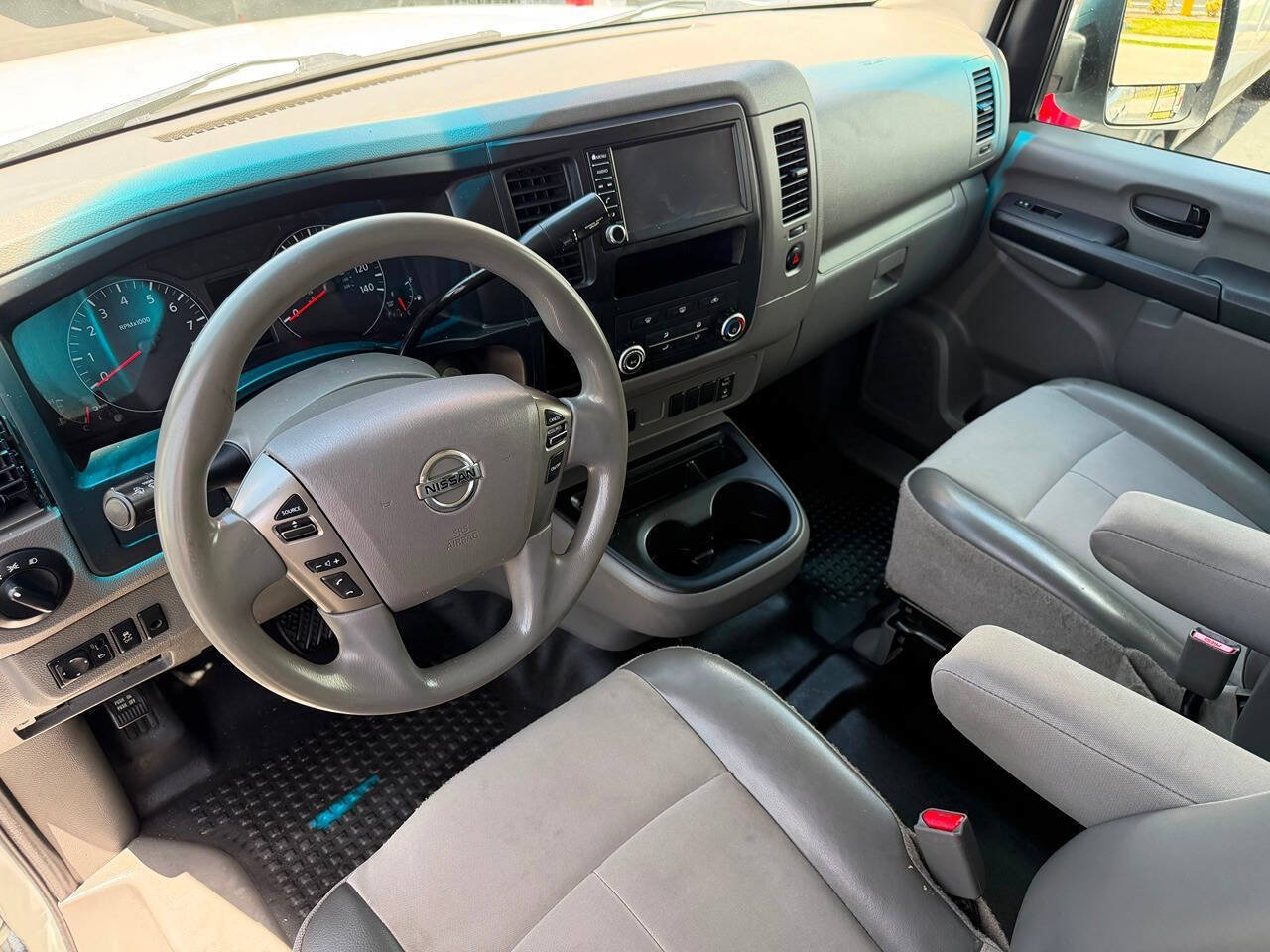 Used 2019 Nissan NV 3500 S RWD image 21