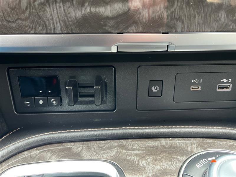 Used 2021 Nissan Armada Platinum w/ Captain's Chairs Package image 15