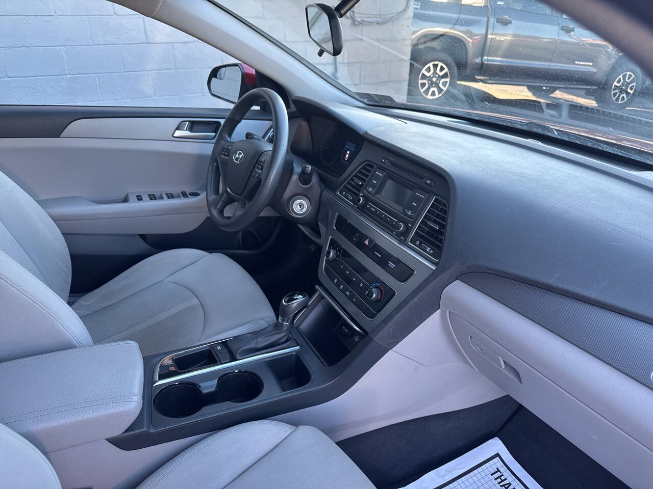 Used 2017 Hyundai Sonata SE FWD image 25