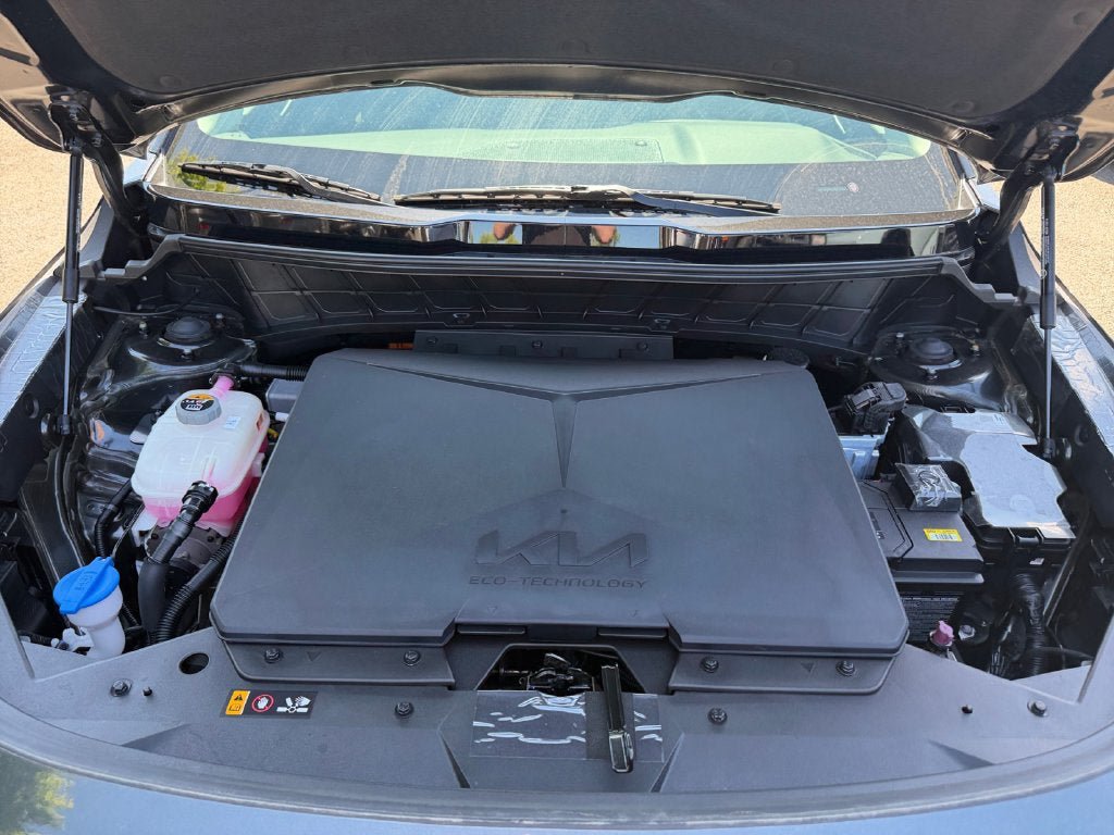 Used 2025 Kia Niro Wind FWD image 30