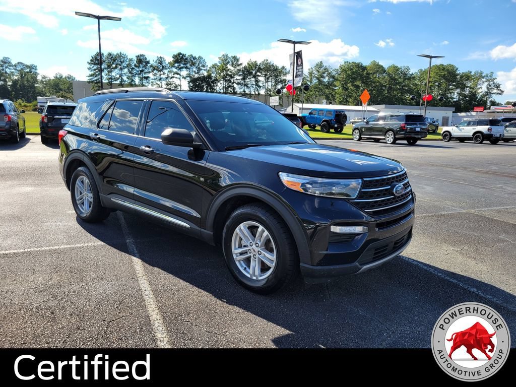 Certified 2024 Ford Explorer XLT w/ Equipment Group 202A RWD image 9