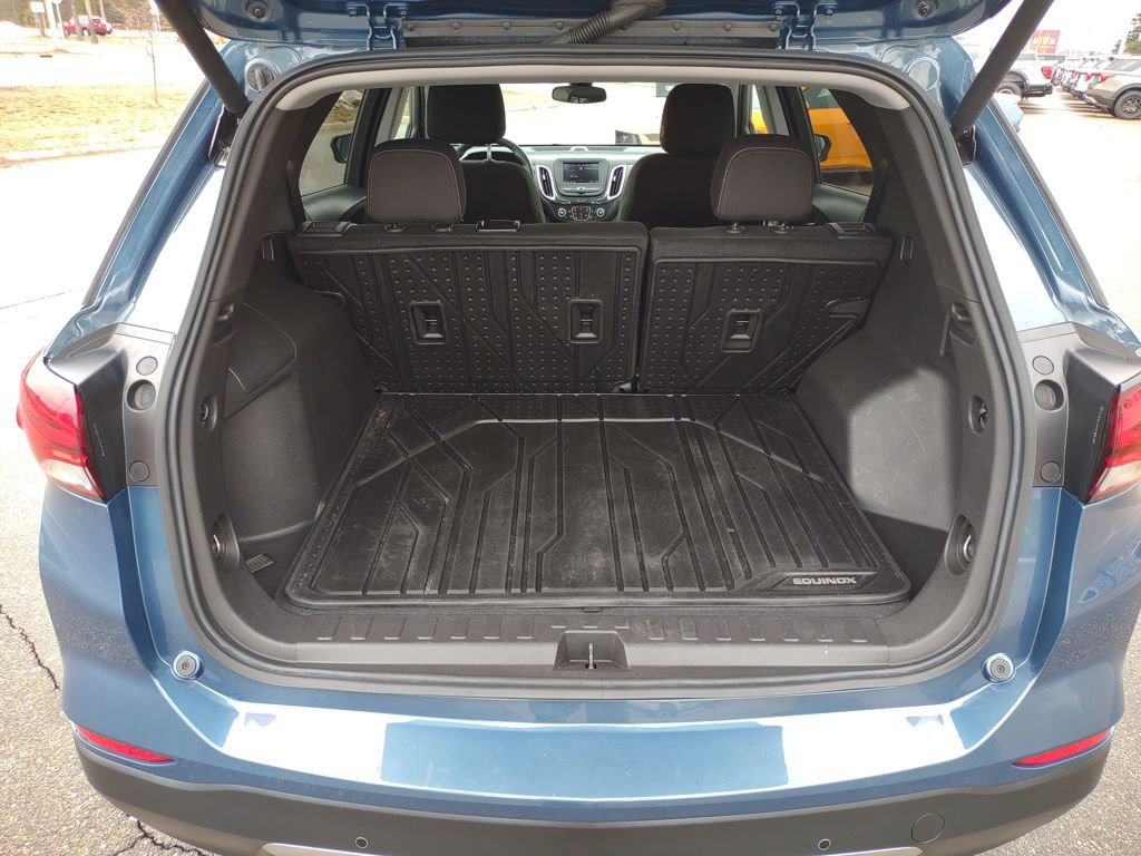 Used 2024 Chevrolet Equinox LT w/ LPO, Floor Liner Package image 21
