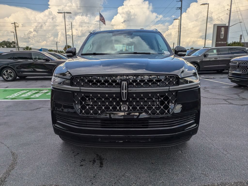 New 2027 Lincoln Navigator L Black Label AWD/4WD image 9