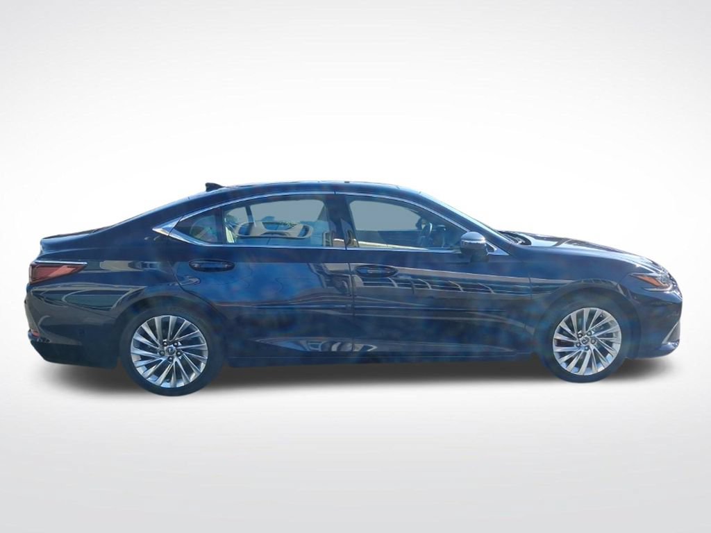 Used 2019 Lexus ES 350 Ultra Luxury w/ Accessory Package 2 FWD image 4