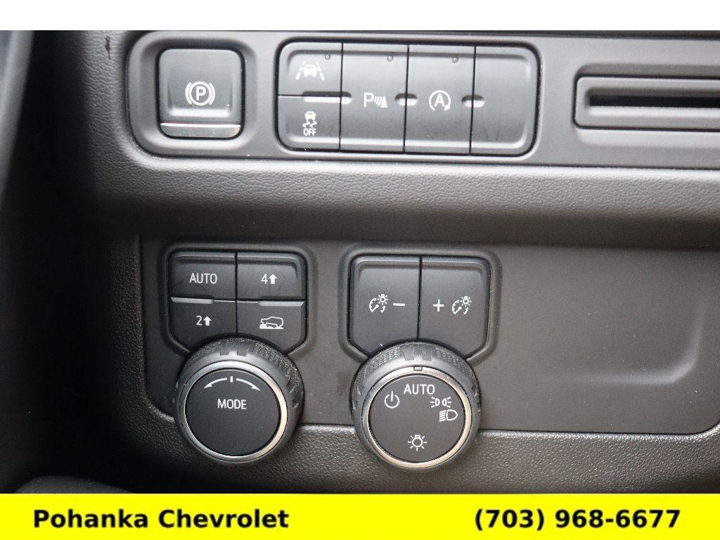 Certified 2024 Chevrolet Suburban LT AWD/4WD image 13