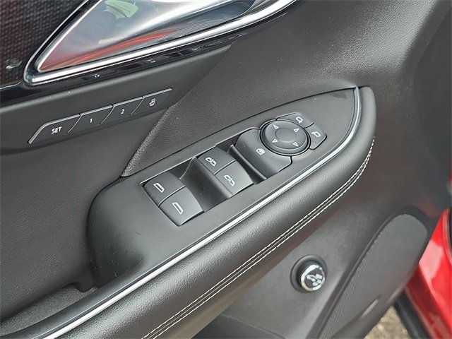 Used 2023 Buick Envision Essence image 19