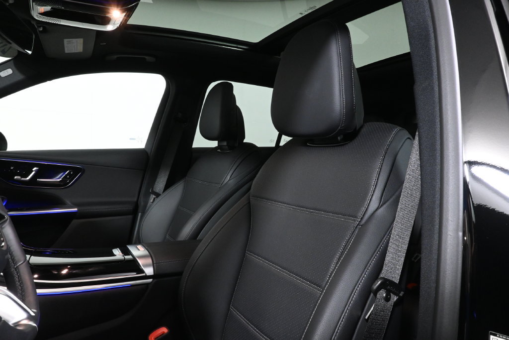 Certified 2026 Mercedes-Benz GLC 300 4MATIC image 16