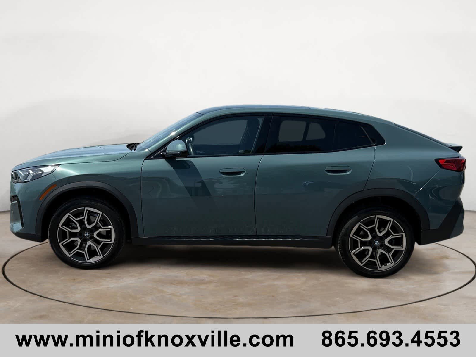 Used 2024 BMW X2 xDrive28i AWD/4WD image 6
