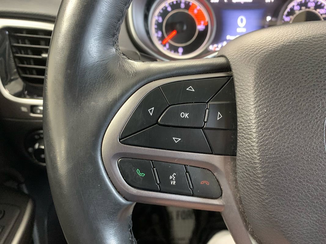 Used 2019 Jeep Cherokee Limited w/ Technology Group AWD/4WD image 37