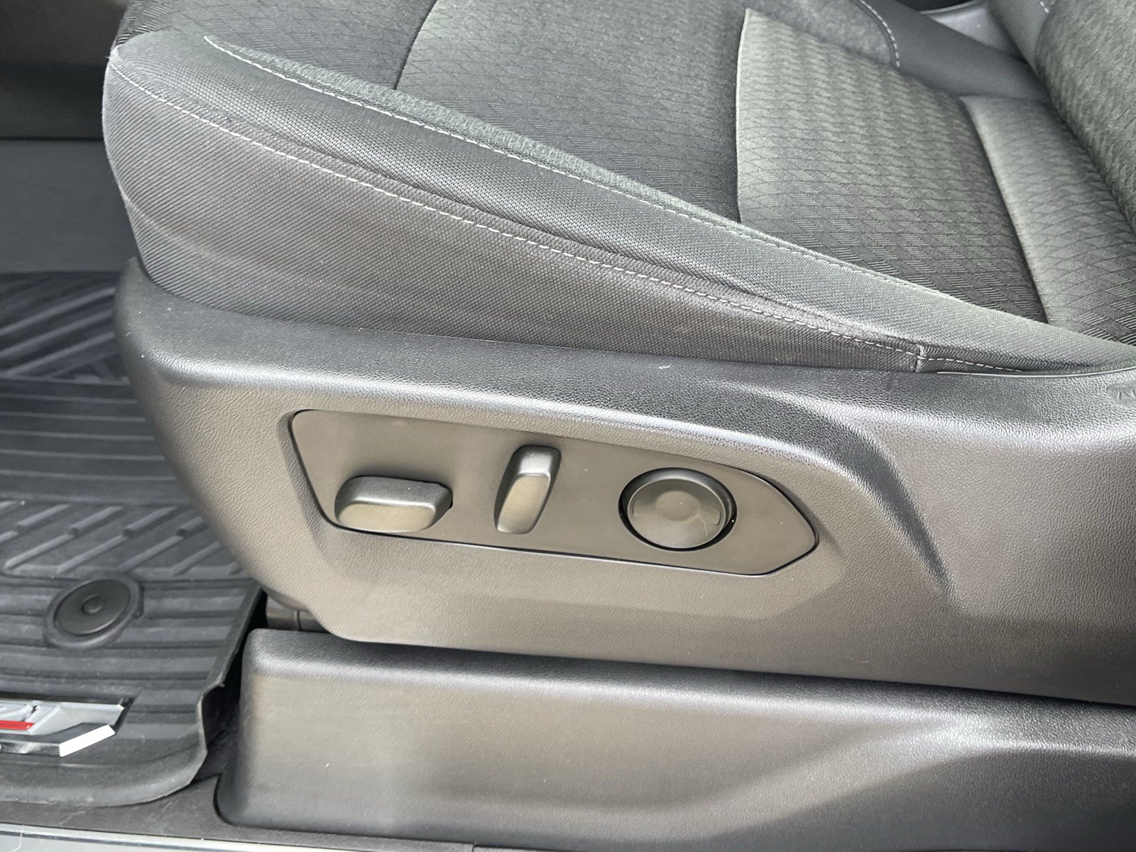 Used 2023 Chevrolet Silverado 1500 LT Trail Boss w/ Protection Package AWD/4WD image 19