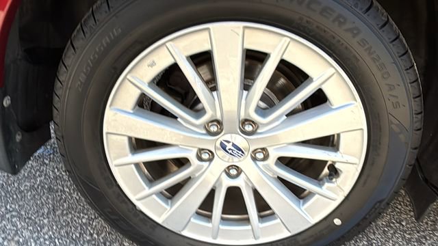 Used 2018 Subaru Impreza 2.0i Premium w/ Eyesight & BSD & Rcta image 12