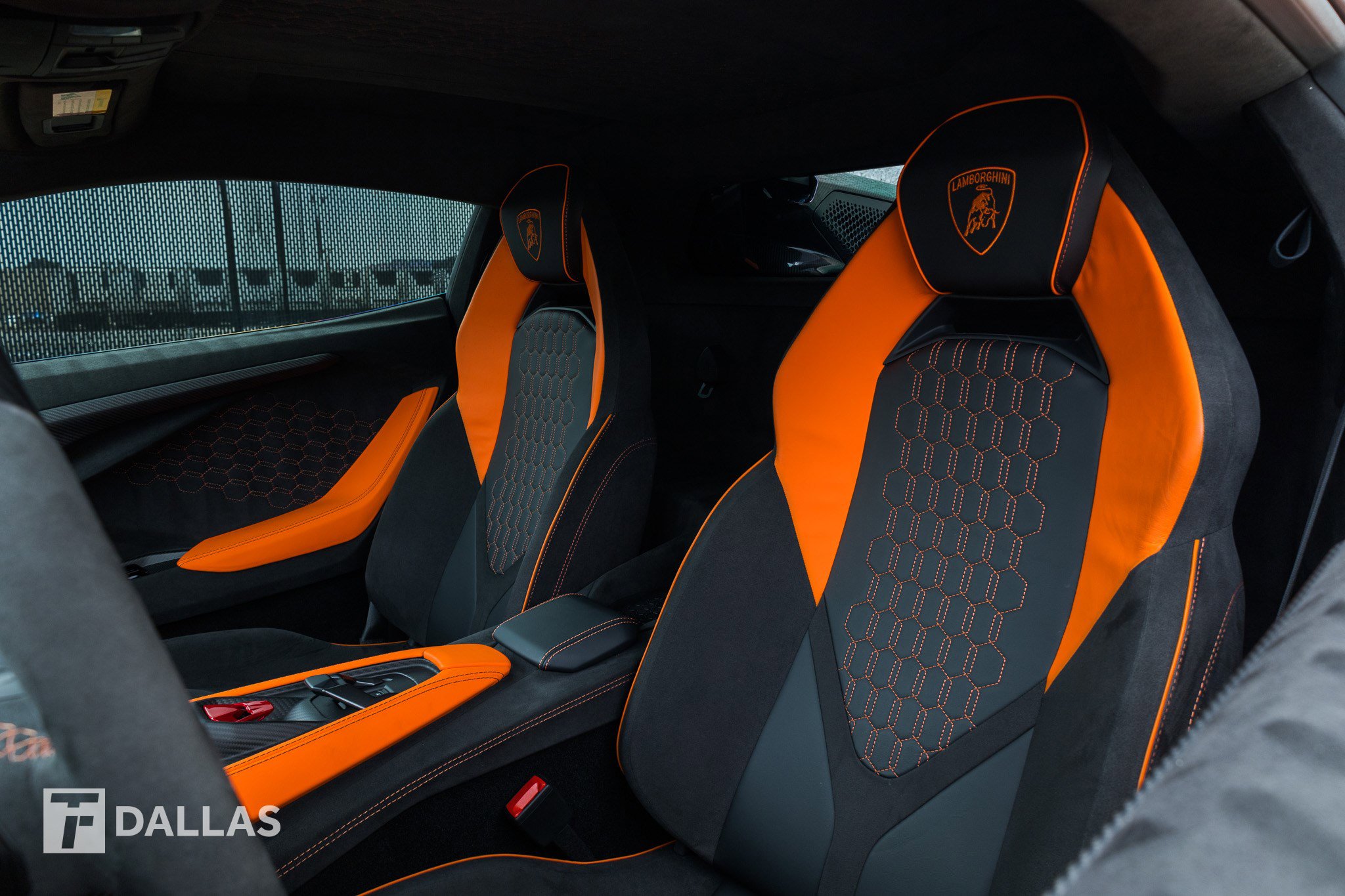 Used 2024 Lamborghini Revuelto AWD/4WD image 29