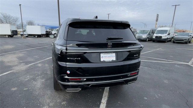 New 2025 Buick Enclave Avenir w/ Super Cruise Package image 8