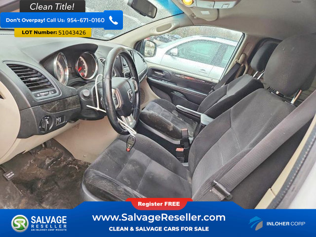 Used 2014 RAM C/V Tradesman w/ UConnect Hands-Free Group FWD image 9
